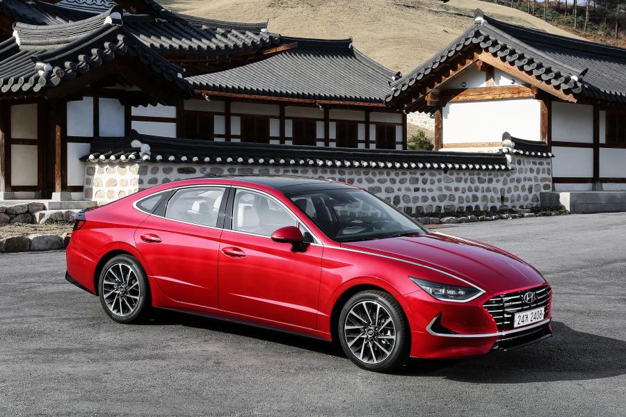  Hyundai Sonata 2019 года  (KR) (фото 37 из 42)
